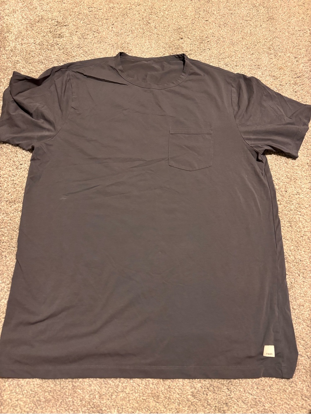 Vuori Short Sleeve Pocket Tee in Charcoal Gray